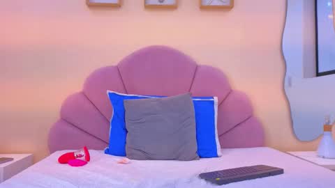 Snapshot of rachel_donnelly chatting on February 2026 12:06:02 AM Rachel Donnelly online show from February 2026 12:06:02 AM