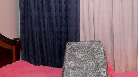 Snapshot of rachel_dubois chatting on January 2025 01:00:01 AM Rachel online show from January 2025 01:00:01 AM