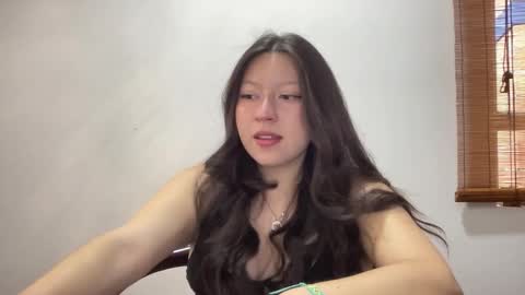 rachel james   online show from November 2025 09:42:02 PM