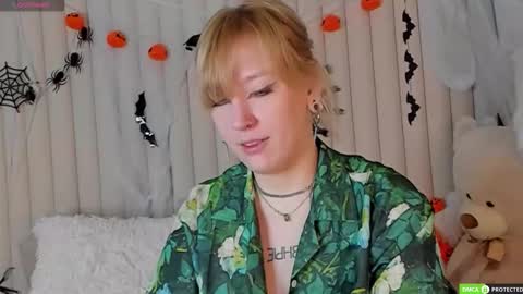 Snapshot of rachelcart chatting on October 2025 03:09:01 AM RachelCart online show from October 2025 03:09:01 AM