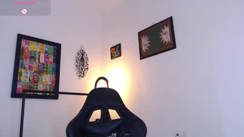 Snapshot of rachell_420 chatting on May 2026 04:04:02 PM rachell_420 online show from May 2026 04:04:02 PM