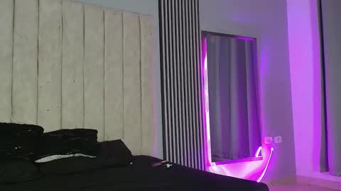 rachell_owen online show from October 2025 05:03:02 AM