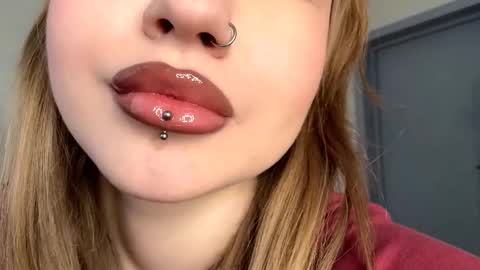 Snapshot of rachellemontag chatting on February 2026 11:28:02 AM Alex online show from February 2026 11:28:02 AM