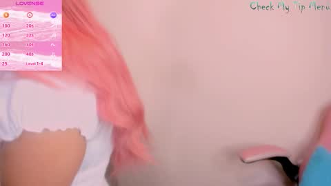 Snapshot of rachellward chatting on October 2025 10:43:02 AM REY online show from October 2025 10:43:02 AM