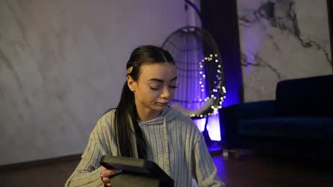 Ann online show from March 2026 05:11:02 AM