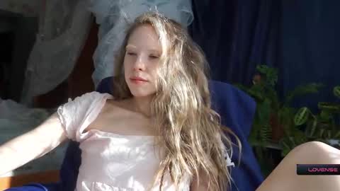 Snapshot of radiant_ada chatting on February 2026 11:31:02 AM ada online show from February 2026 11:31:02 AM