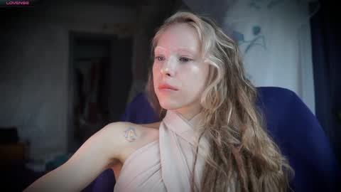 Snapshot of radiant_ada chatting on April 2026 12:20:01 PM ada online show from April 2026 12:20:01 PM