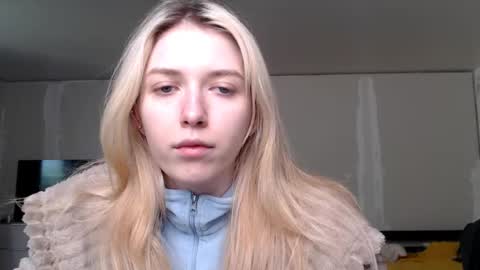 radish666 online show from June 2026 12:18:02 PM