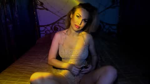 Snapshot of radmila_star chatting on November 2025 06:00:02 PM Radmila Star online show from November 2025 06:00:02 PM