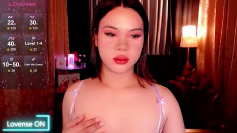 Snapshot of raeganclinton chatting on September 2025 12:11:01 AM raeganclinton online show from September 2025 12:11:01 AM