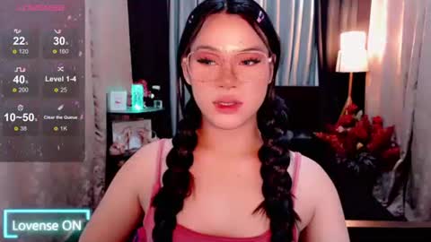 Snapshot of raeganclinton chatting on September 2025 12:43:01 AM raeganclinton online show from September 2025 12:43:01 AM