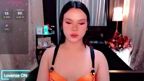 Snapshot of raeganclinton chatting on September 2025 12:11:01 AM raeganclinton online show from September 2025 12:11:01 AM