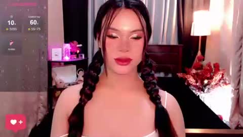 Snapshot of raeganclinton chatting on September 2025 02:04:02 AM raeganclinton online show from September 2025 02:04:02 AM