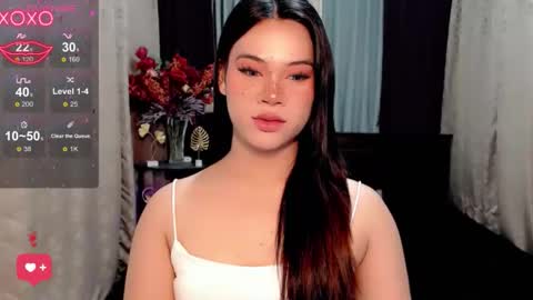 Snapshot of raeganclinton chatting on November 2025 12:43:02 AM raeganclinton online show from November 2025 12:43:02 AM