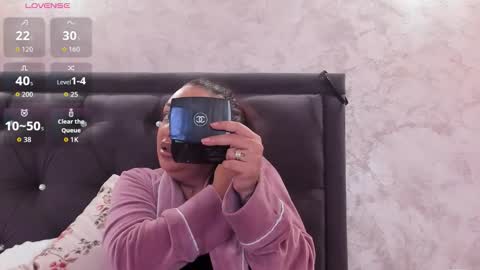 Snapshot of raelledarkstar chatting on November 2025 08:48:02 AM raelledarkstar online show from November 2025 08:48:02 AM