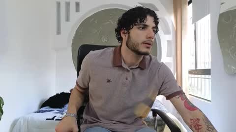 R A F A E L online show from November 2025 07:27:01 PM