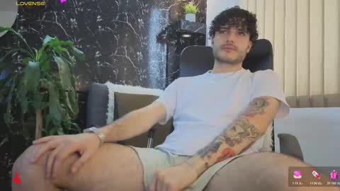 R A F A E L online show from January 2026 09:09:02 PM