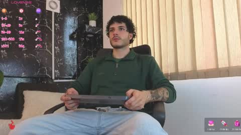 R A F A E L online show from April 2026 09:12:02 PM