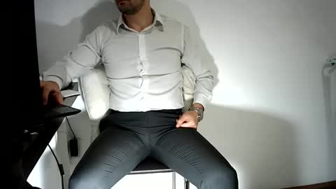 elenacam online show from June 2026 09:23:02 AM