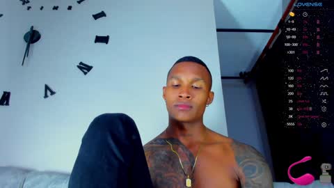 Snapshot of ragnarhot24 chatting on December 2024 06:59:02 AM Andres H online show from December 2024 06:59:02 AM