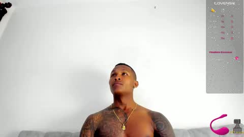 Snapshot of ragnarhot24 chatting on February 2025 09:33:01 AM Andres H online show from February 2025 09:33:01 AM