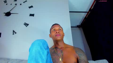 Snapshot of ragnarhot24 chatting on February 2025 08:59:02 AM Andres H online show from February 2025 08:59:02 AM