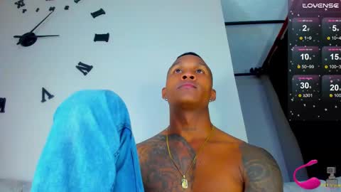 Snapshot of ragnarhot24 chatting on February 2025 07:58:02 AM Andres H online show from February 2025 07:58:02 AM