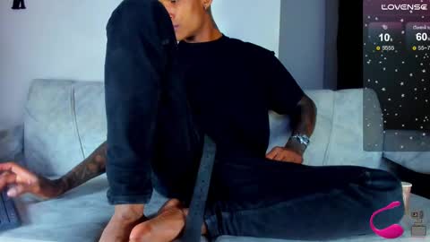 Snapshot of ragnarhot24 chatting on March 2025 08:02:02 AM Andres H online show from March 2025 08:02:02 AM