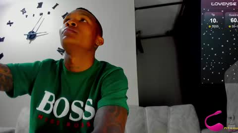 Snapshot of ragnarhot24 chatting on March 2025 08:00:01 AM Andres H online show from March 2025 08:00:01 AM