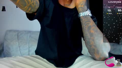 Snapshot of ragnarhot24 chatting on March 2025 07:46:02 AM Andres H online show from March 2025 07:46:02 AM