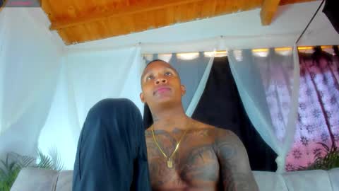 Snapshot of ragnarhot24 chatting on October 2025 04:13:01 PM Andres H online show from October 2025 04:13:01 PM