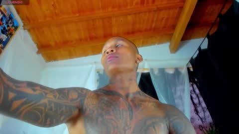 Snapshot of ragnarhot24 chatting on October 2025 12:18:02 PM Andres H online show from October 2025 12:18:02 PM