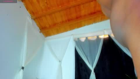 Snapshot of ragnarhot24 chatting on November 2025 03:01:02 PM Andres H online show from November 2025 03:01:02 PM