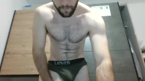 Snapshot of ragnarox386 chatting on November 2025 06:46:02 PM crash online show from November 2025 06:46:02 PM