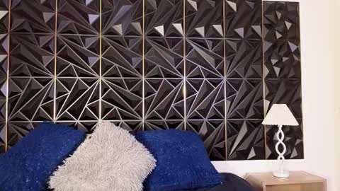 Snapshot of raiiaan_torricely chatting on November 2025 10:42:01 PM Rayan online show from November 2025 10:42:01 PM