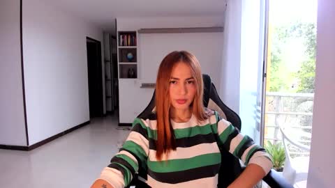 Jennyindependent model . online show from March 2026 06:55:01 PM