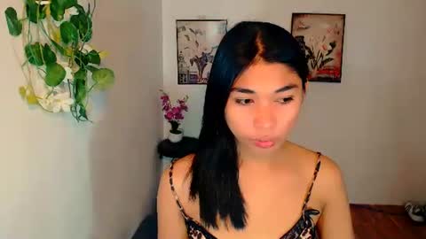 raindrizzle1706 online show from December 2025 11:17:01 AM