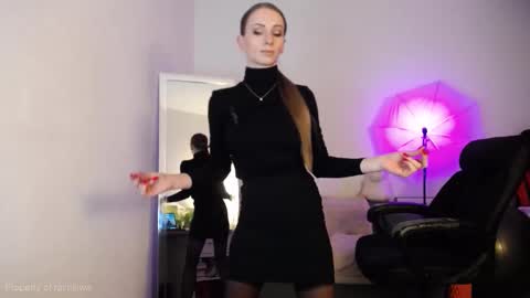 Snapshot of rainleiwa chatting on October 2025 04:13:01 PM Call me Lei online show from October 2025 04:13:01 PM