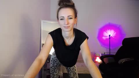 Snapshot of rainleiwa chatting on November 2025 04:18:02 PM Call me Lei online show from November 2025 04:18:02 PM