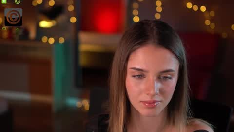 Raisa online show from December 2025 05:53:01 PM