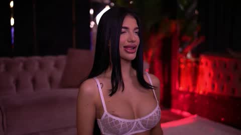 Raisa online show from January 2026 06:02:02 PM