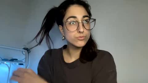 Ray Ray online show from February 2025 03:00:02 AM