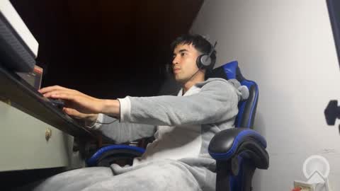 Enzo online show from February 2026 03:36:02 AM