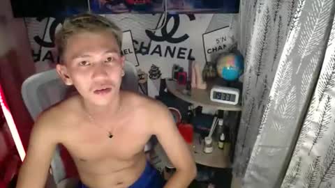 ralfhuge24 online show from April 2026 11:33:01 AM