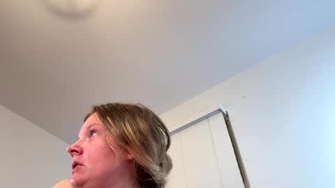 Snapshot of ramichick chatting on September 2025 01:49:01 AM Rami online show from September 2025 01:49:01 AM