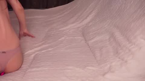 Snapshot of ramonatorres_ chatting on February 2025 12:03:02 PM Ramona 3 ig Ramonaascity online show from February 2025 12:03:02 PM