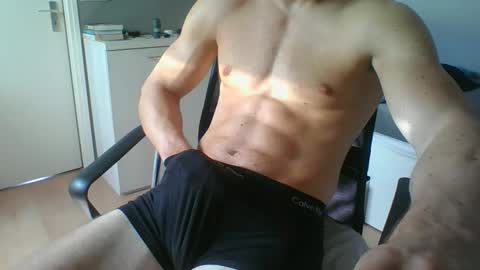 ramonjoosse2001 online show from May 2026 12:11:01 PM