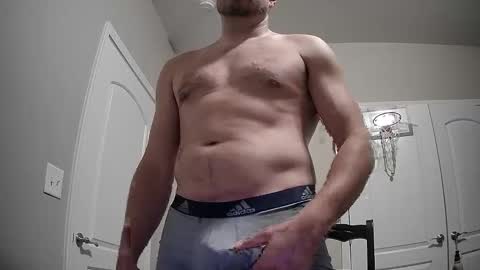 Snapshot of randb35 chatting on May 2026 05:57:01 AM randb35 online show from May 2026 05:57:01 AM