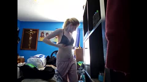 Randcandy77 online show from February 2025 07:38:01 PM