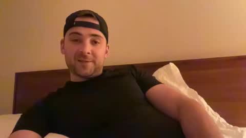 randomdude5950 online show from March 2026 01:42:02 AM